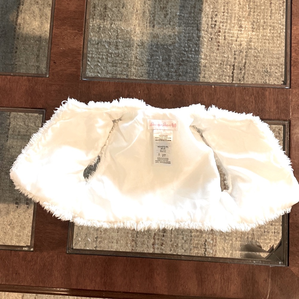 Bonnie Jean White Faux Fur Vest 2T - Picture 3 of 8